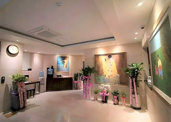 Momo Hotel