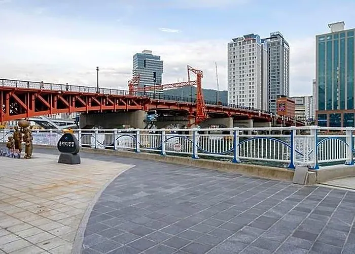 Momo Hotel Busan