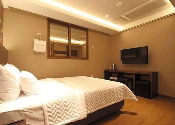 Momo Hotel Busan