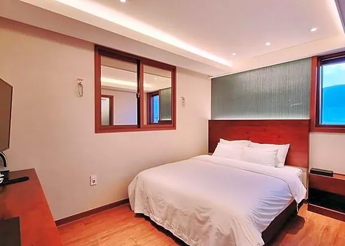 Momo Hotel Busan